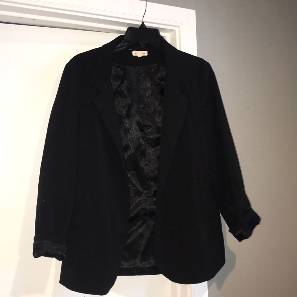 Overdose Urban Outfitters black blazer.